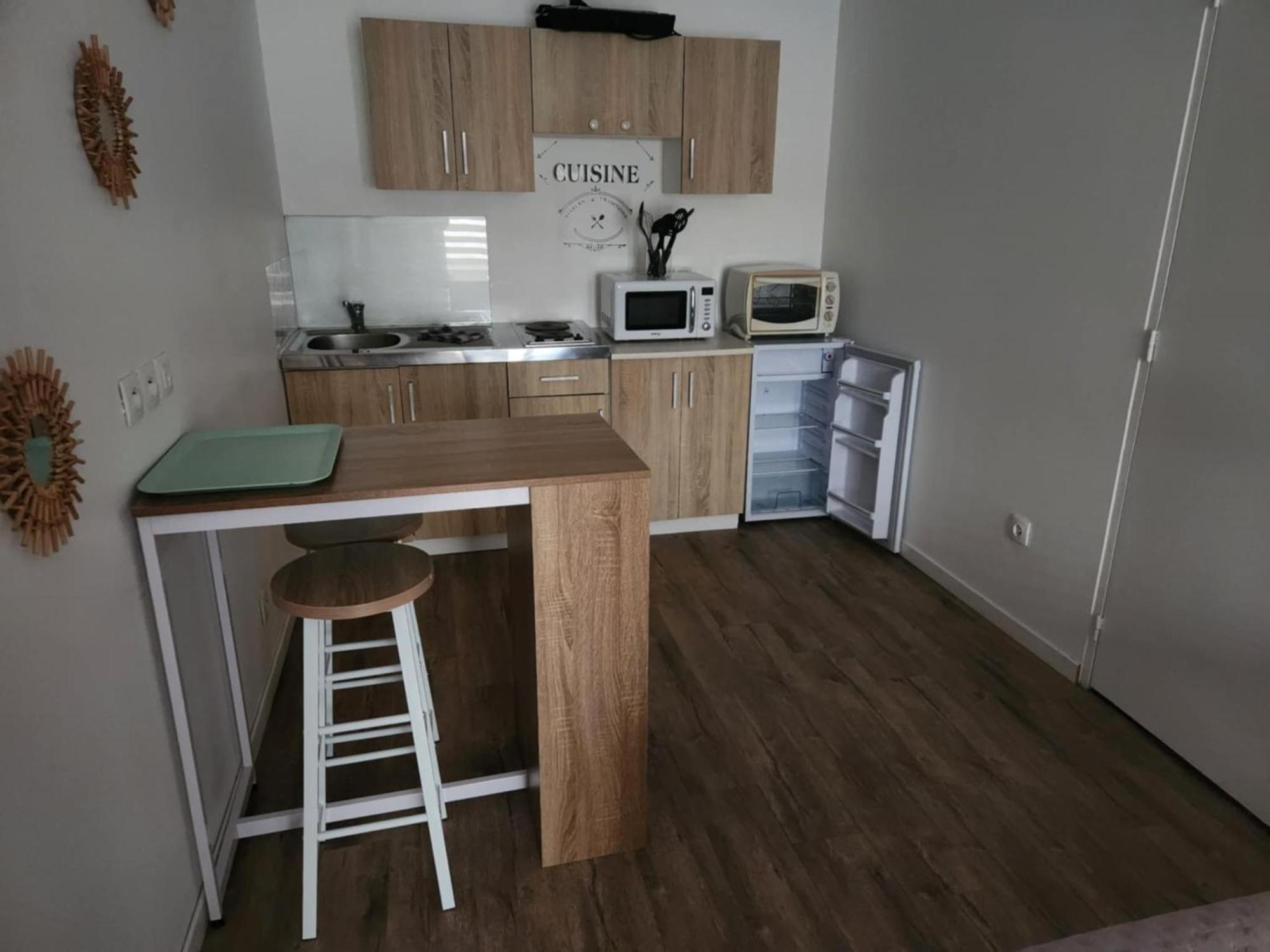 Studio Avec Terrasse Troarn Εξωτερικό φωτογραφία